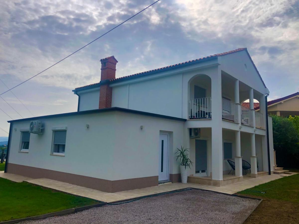 Apartmaji Melipu 1 Izola Εξωτερικό φωτογραφία