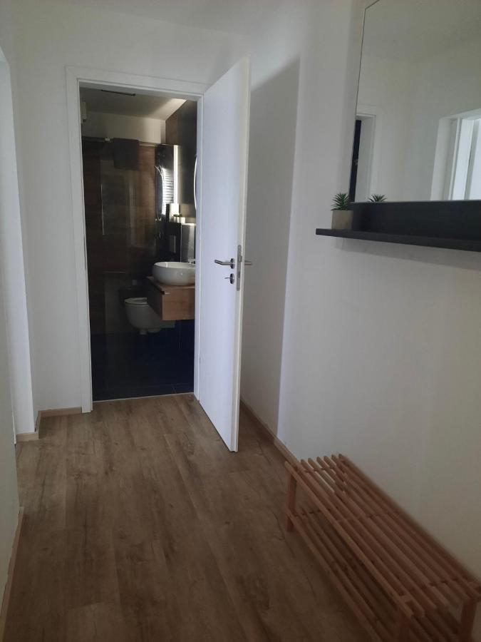 Apartmaji Melipu 1 Izola Εξωτερικό φωτογραφία